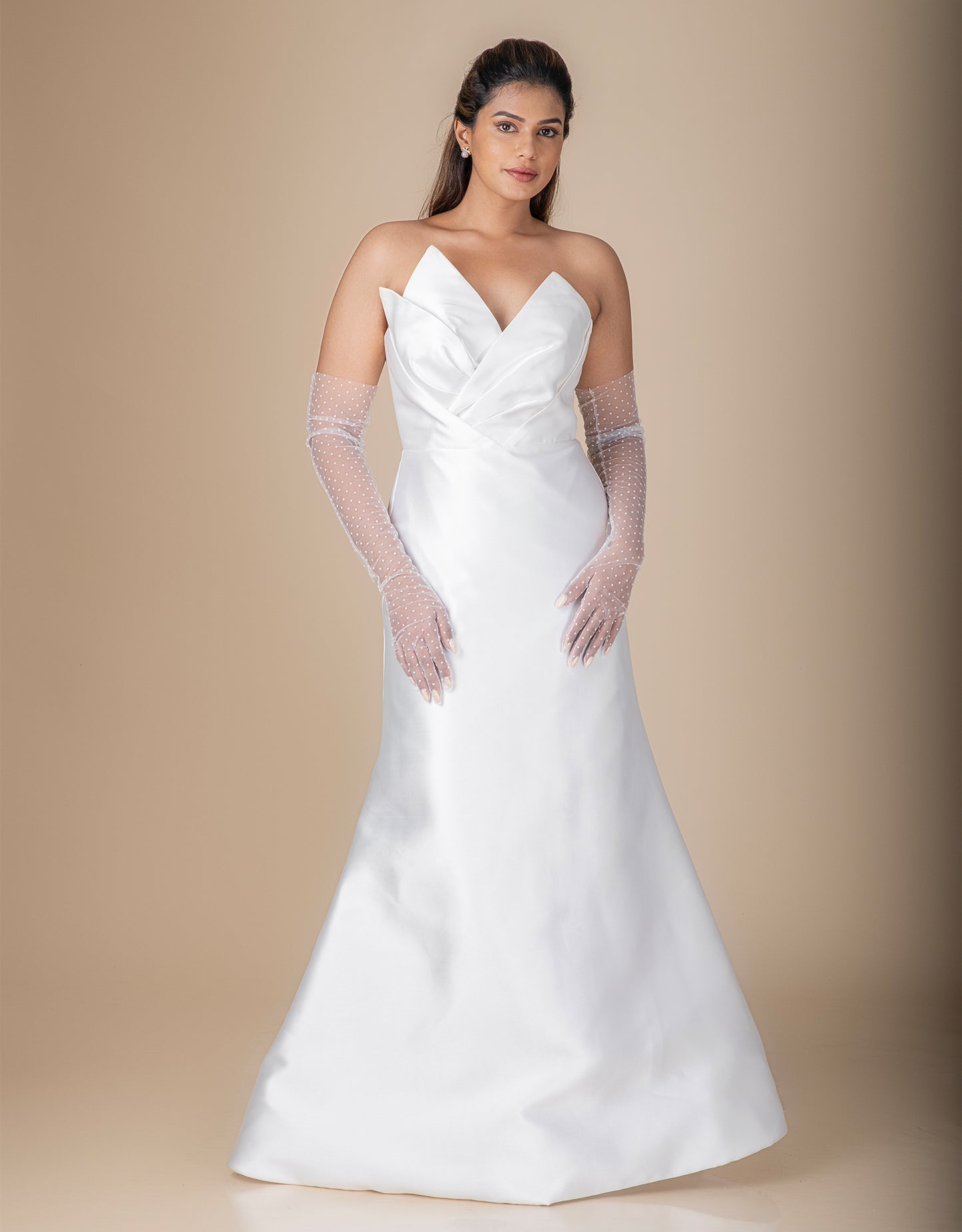 Elegant white gloves wholesale bridal detailing