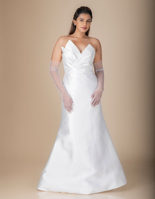 Elegant white gloves wholesale bridal detailing
