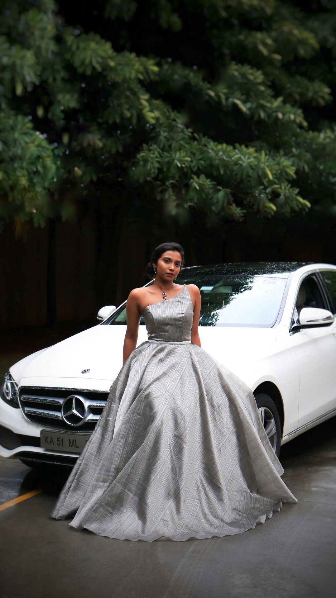 Close-up Argento gown embroidery wholesale couture